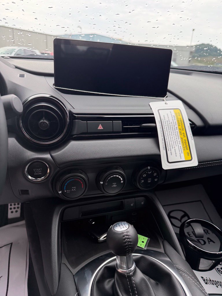 New 2026 MAZDA MX-5 Miata Club w/ Interior Package RWD image 15
