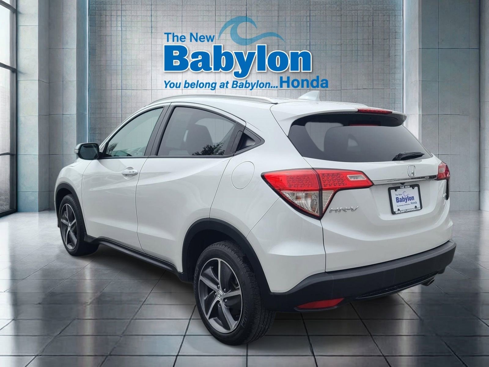 Used 2021 Honda HR-V EX image 3