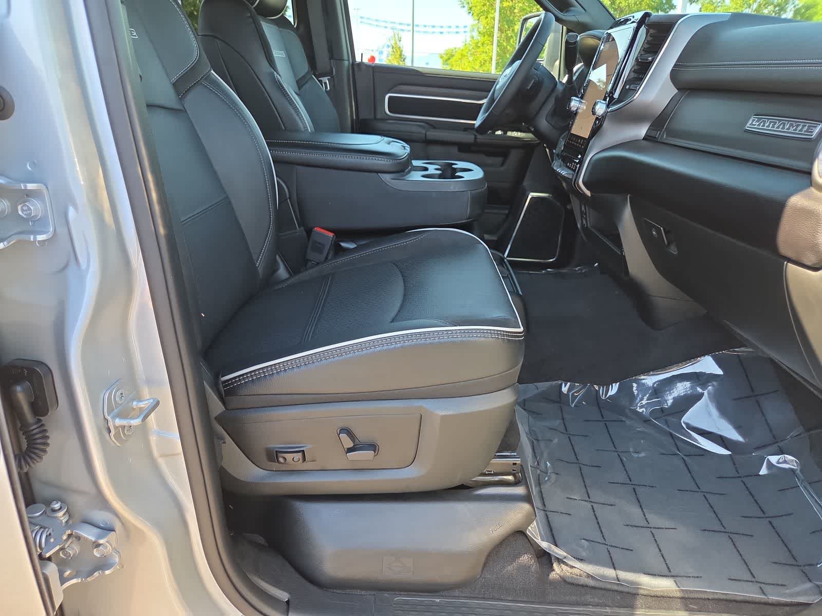 Used 2026 RAM 2500 Laramie AWD/4WD image 22