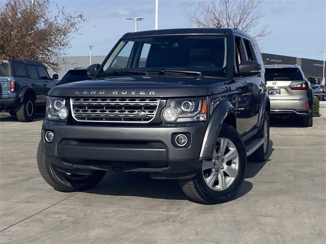 Used 2016 Land Rover LR4 HSE Silver Edition image 3