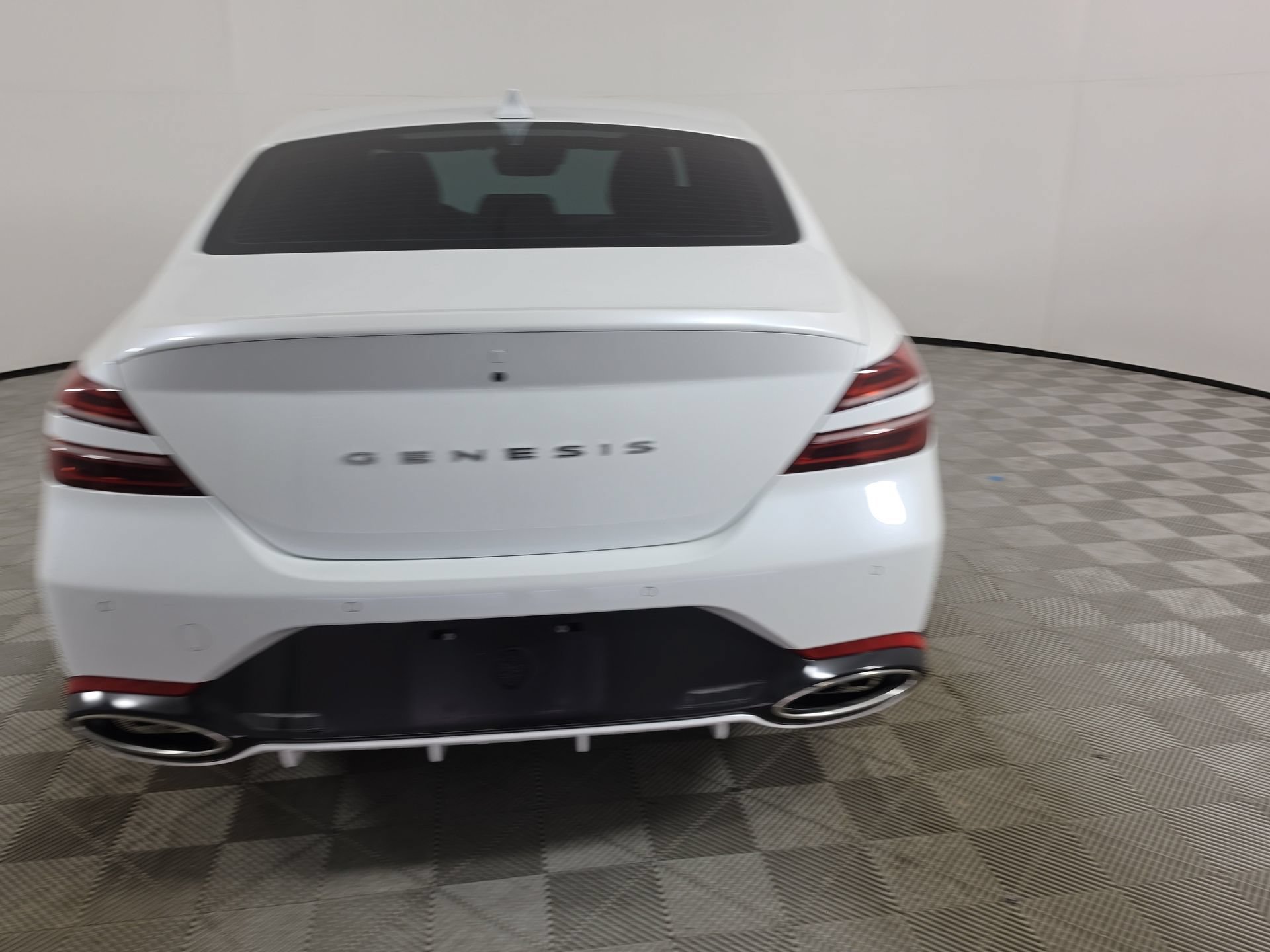Used 2022 Genesis G70 3.3T RWD image 6