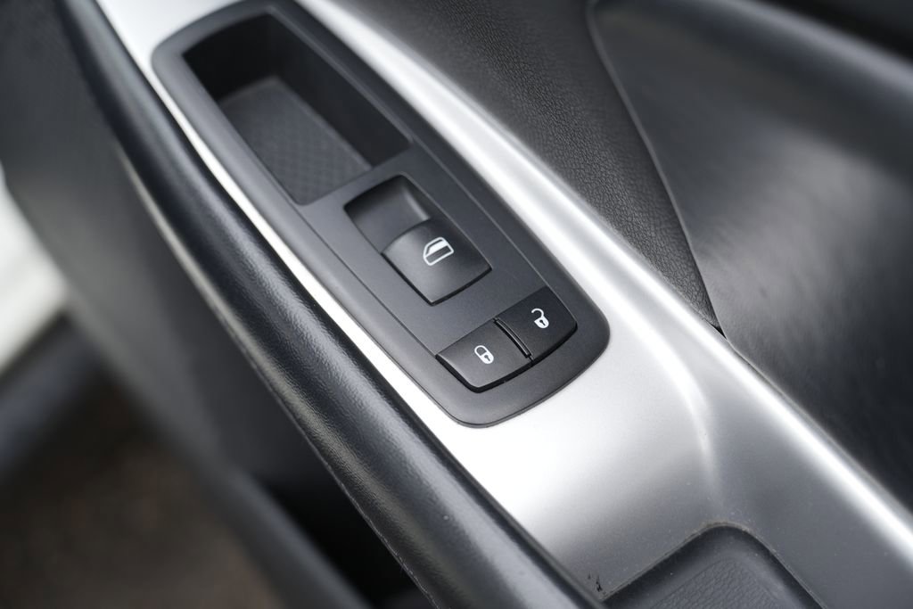 Used 2018 Dodge Journey SE w/ Mopar All Weather Group image 33