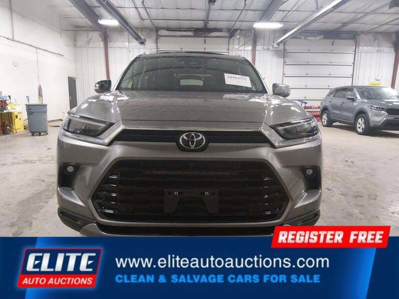 Used 2026 Toyota Grand Highlander AWD Hybrid image 24