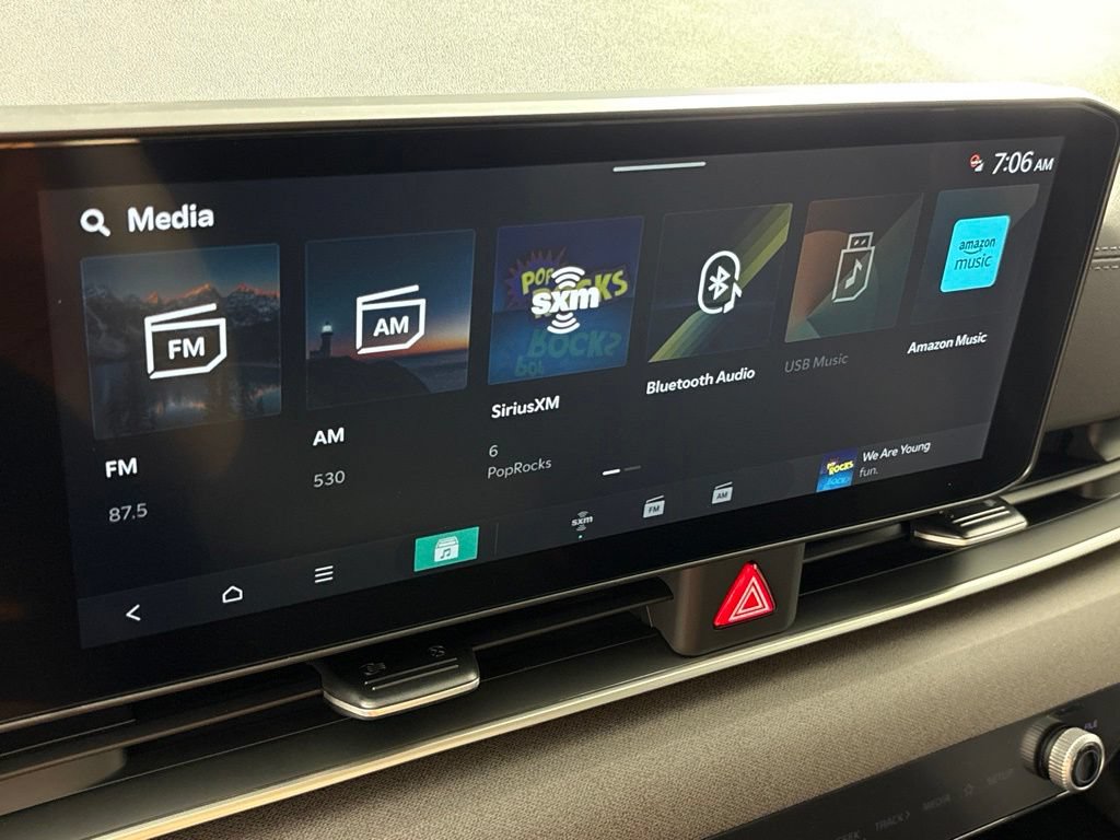 New 2026 Kia Carnival EX FWD image 35