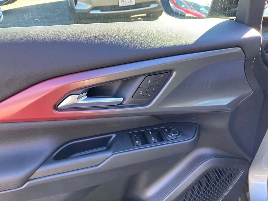 New 2026 Chevrolet Equinox EV RS FWD image 20