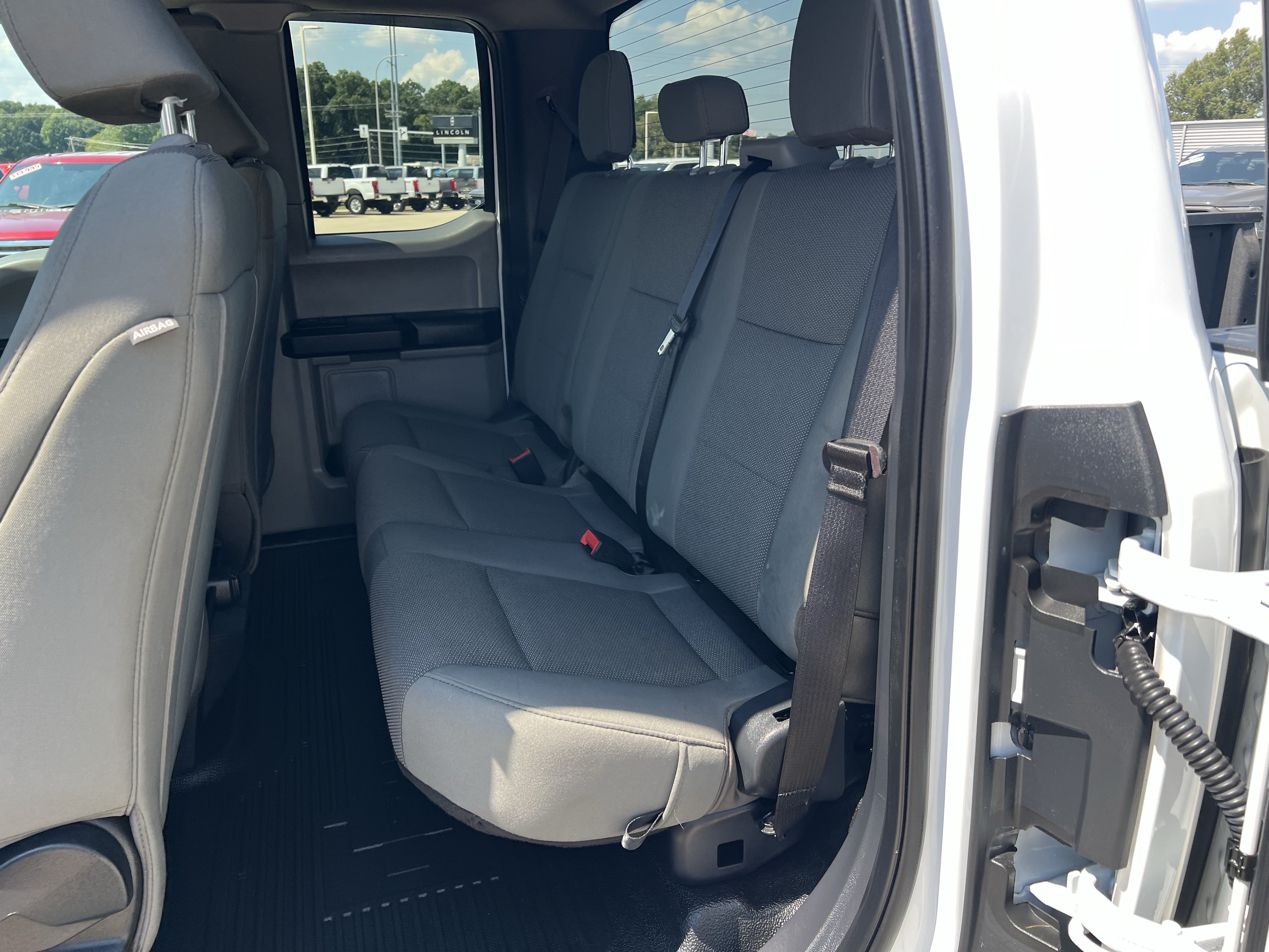 Used 2022 Ford F350 XL w/ Power Equipment Group AWD/4WD image 17
