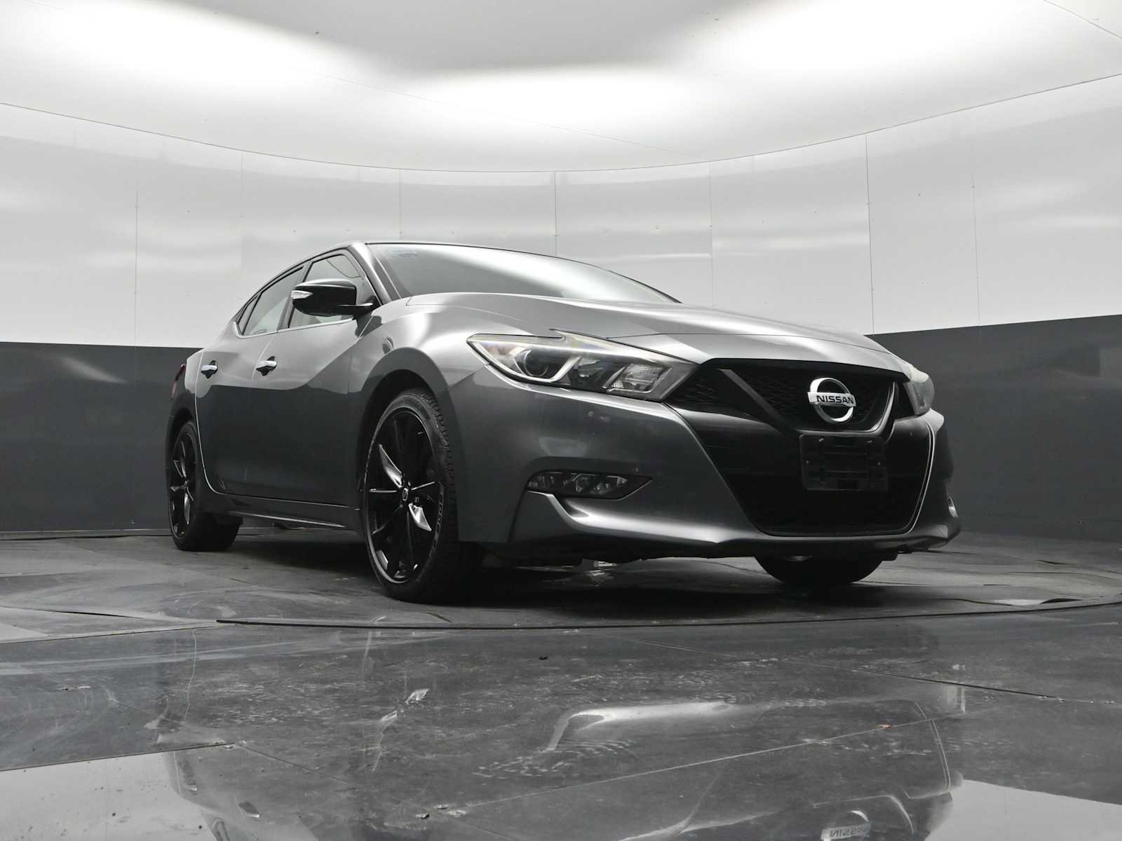 Used 2018 Nissan Maxima SR w/ Midnight Edition FWD image 24