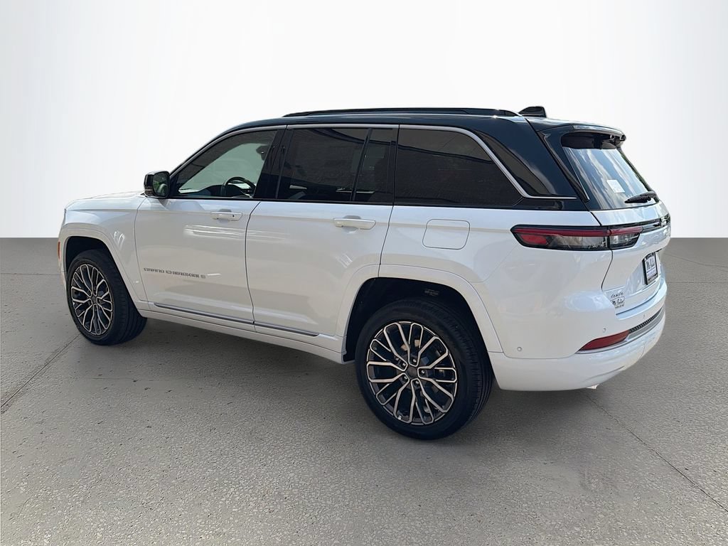 New 2026 Jeep Grand Cherokee Summit AWD/4WD image 6
