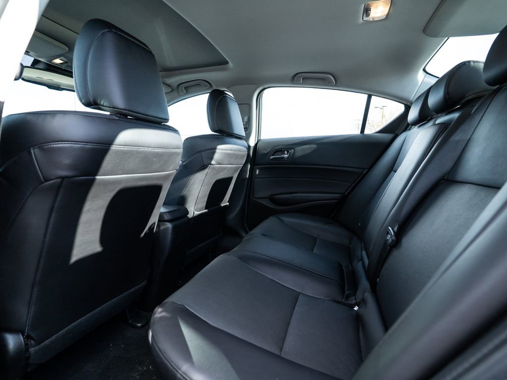 Certified 2018 Acura ILX w/ Premium Package image 38