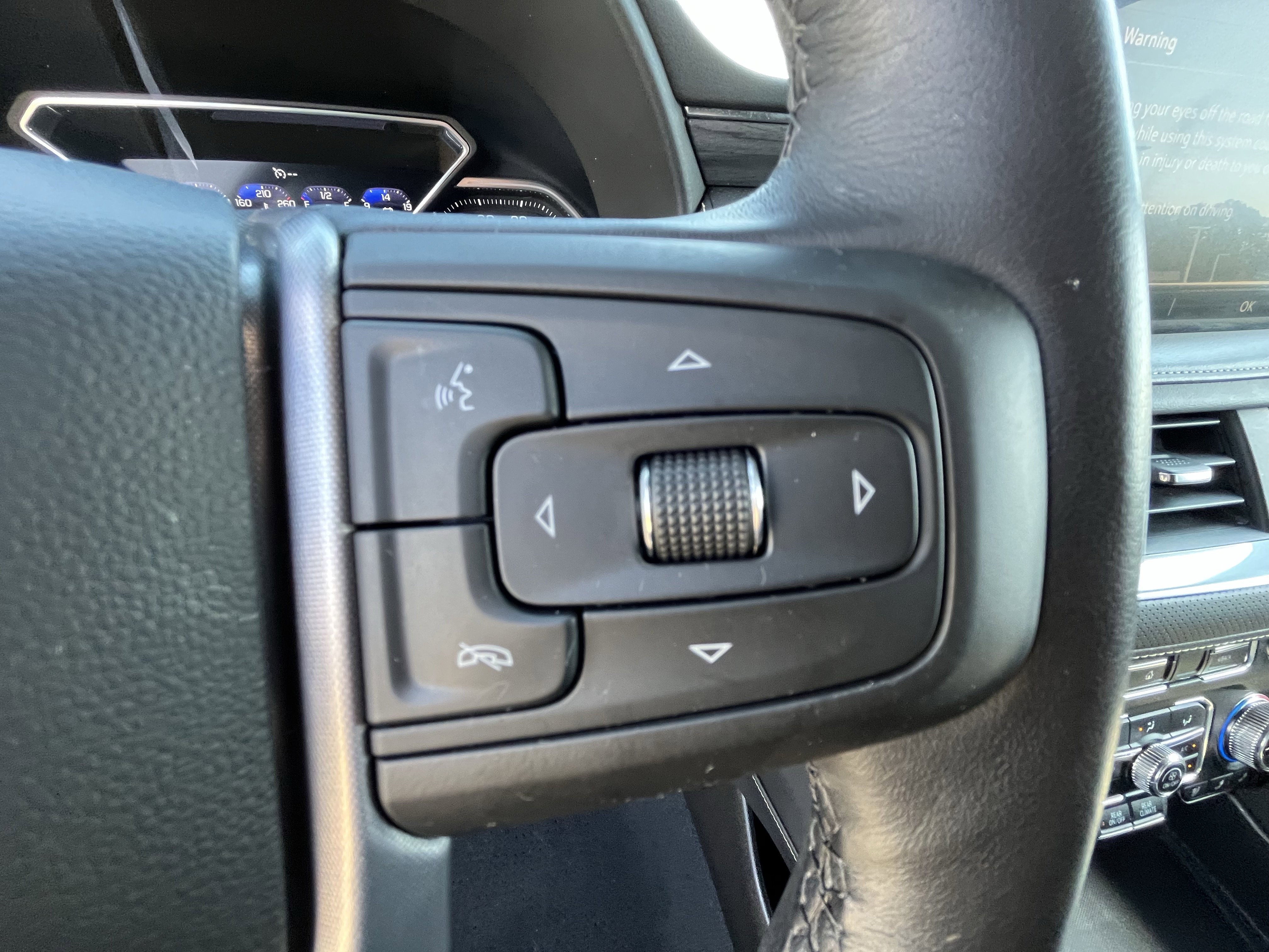 Used 2021 GMC Yukon SLT w/ SLT Luxury Plus Package image 20