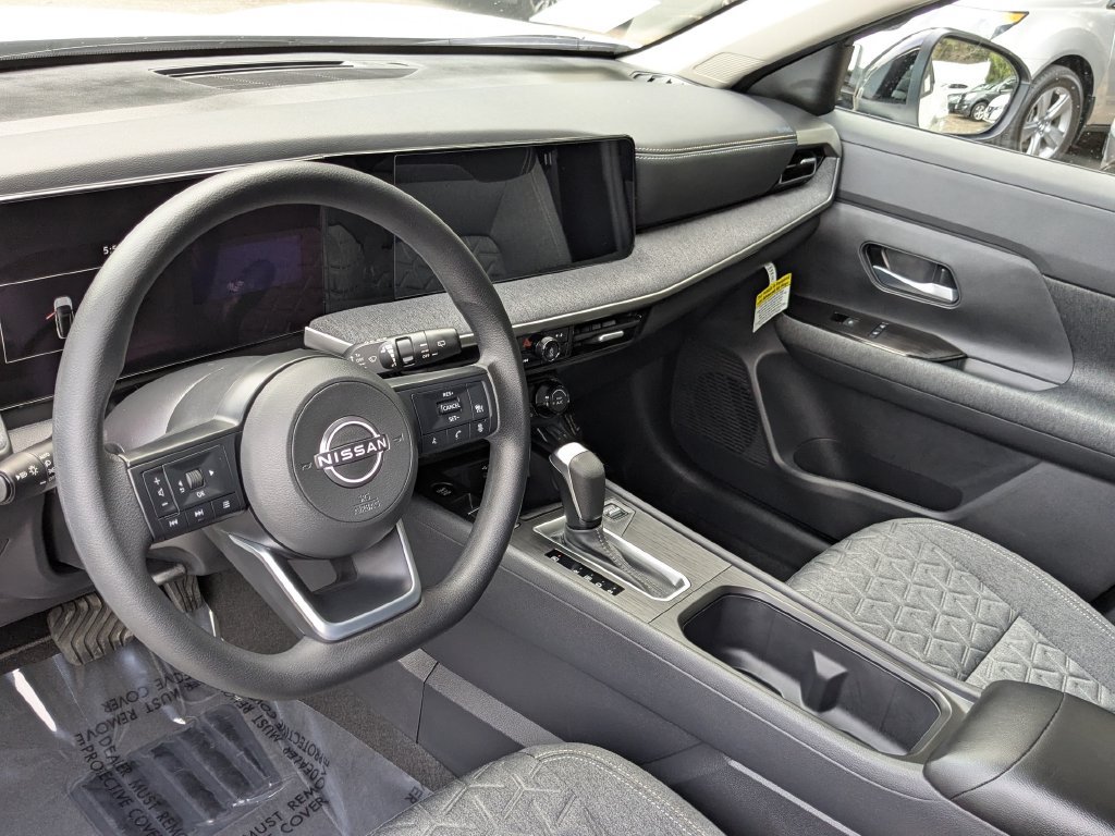 New 2026 Nissan Kicks SV w/ Cold Weather Package FWD image 14