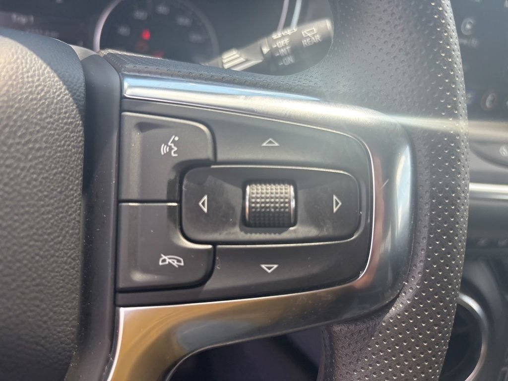 Used 2025 Chevrolet Blazer LT FWD image 16