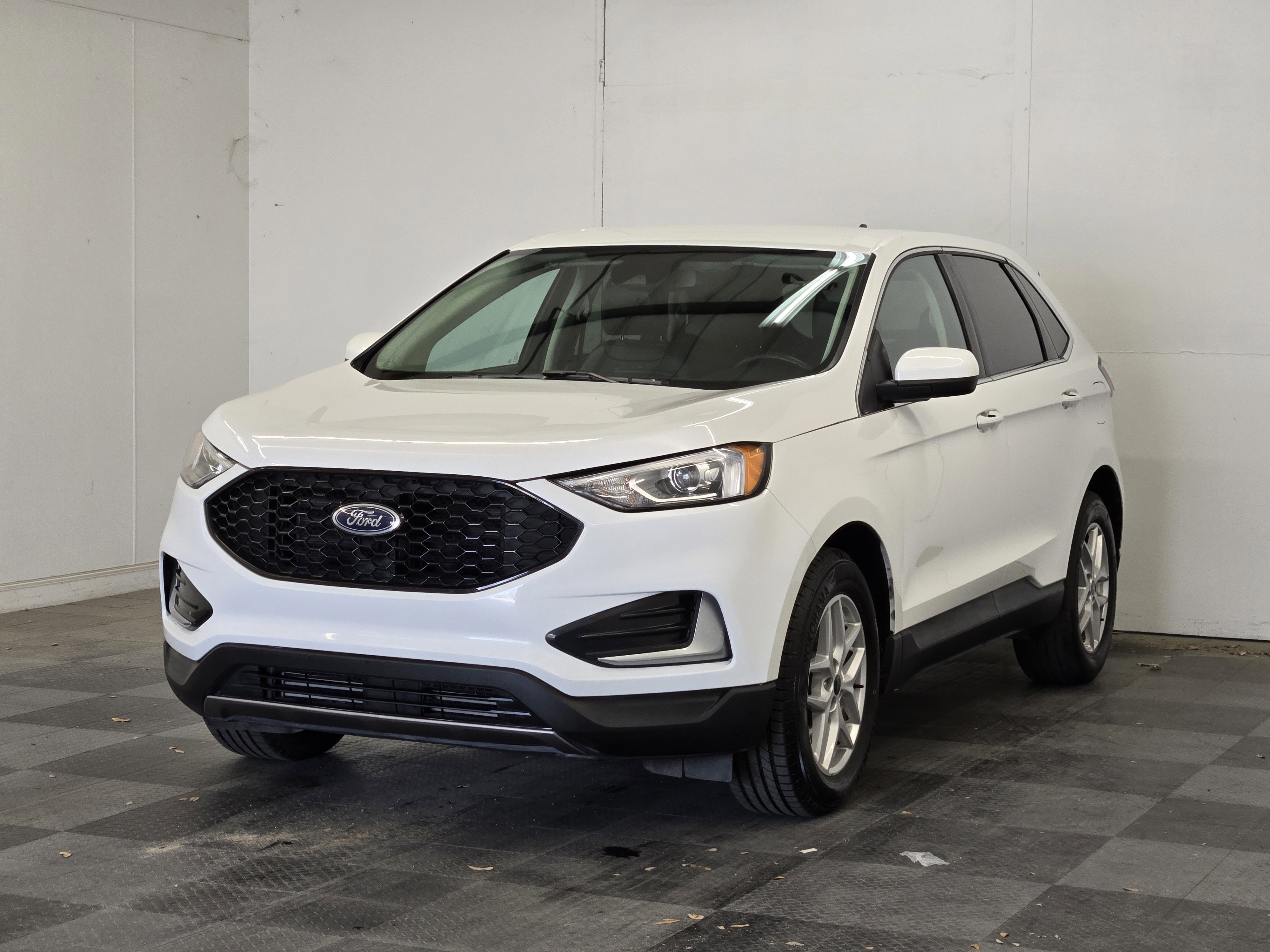 Certified 2023 Ford Edge SEL video 4