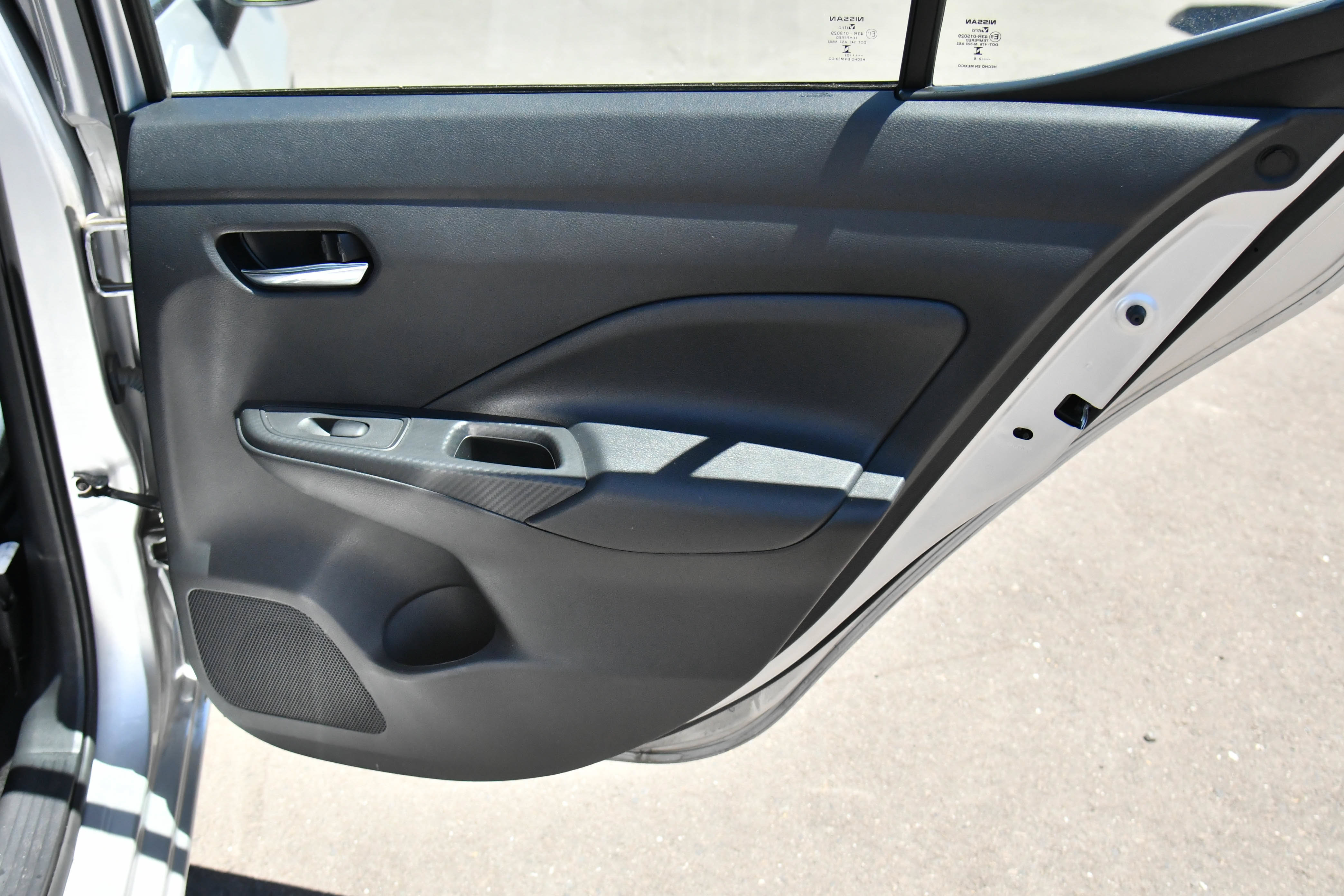 Used 2025 Nissan Versa SV FWD image 35