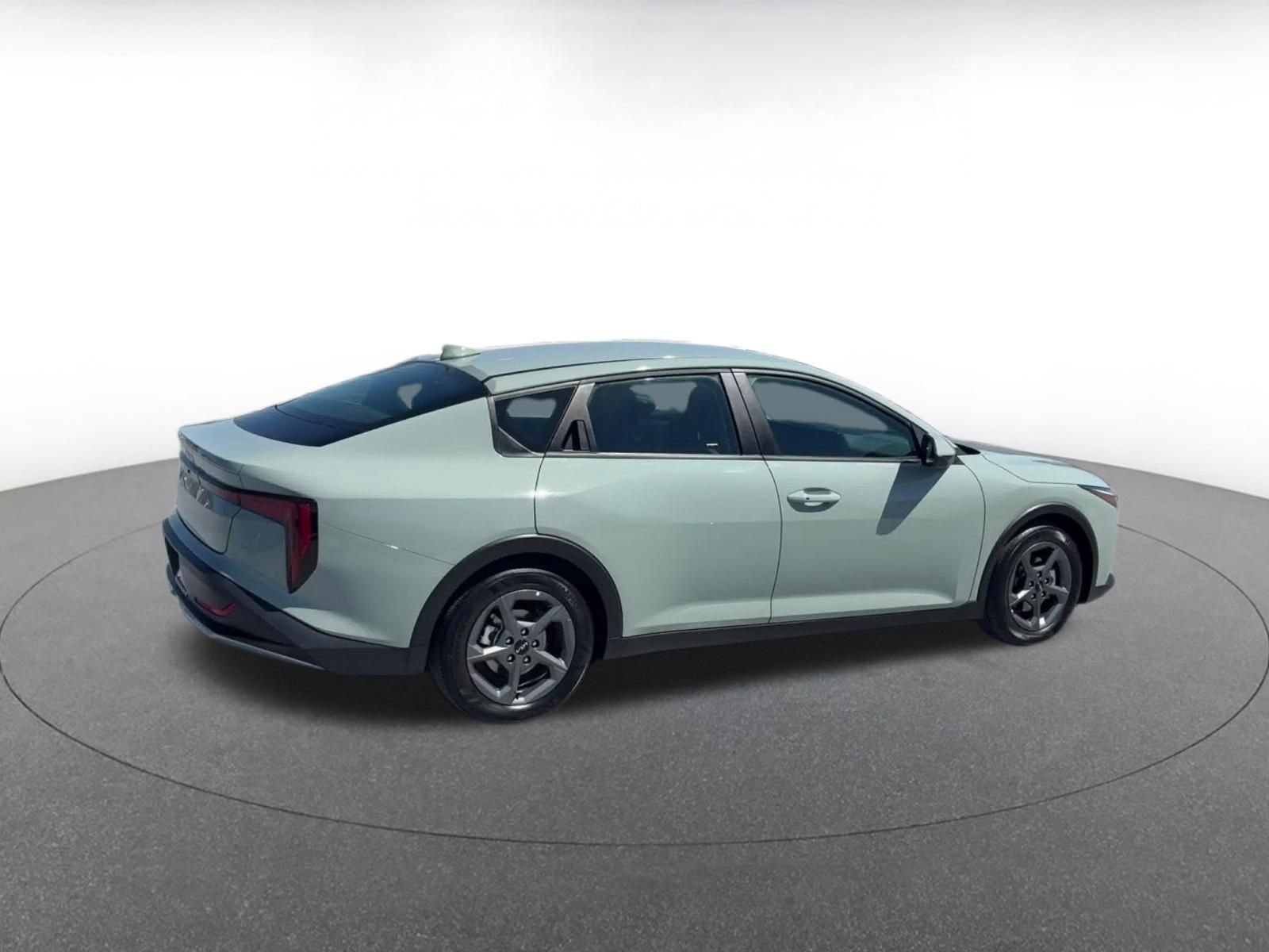 Used 2025 Kia K4 LXS image 15