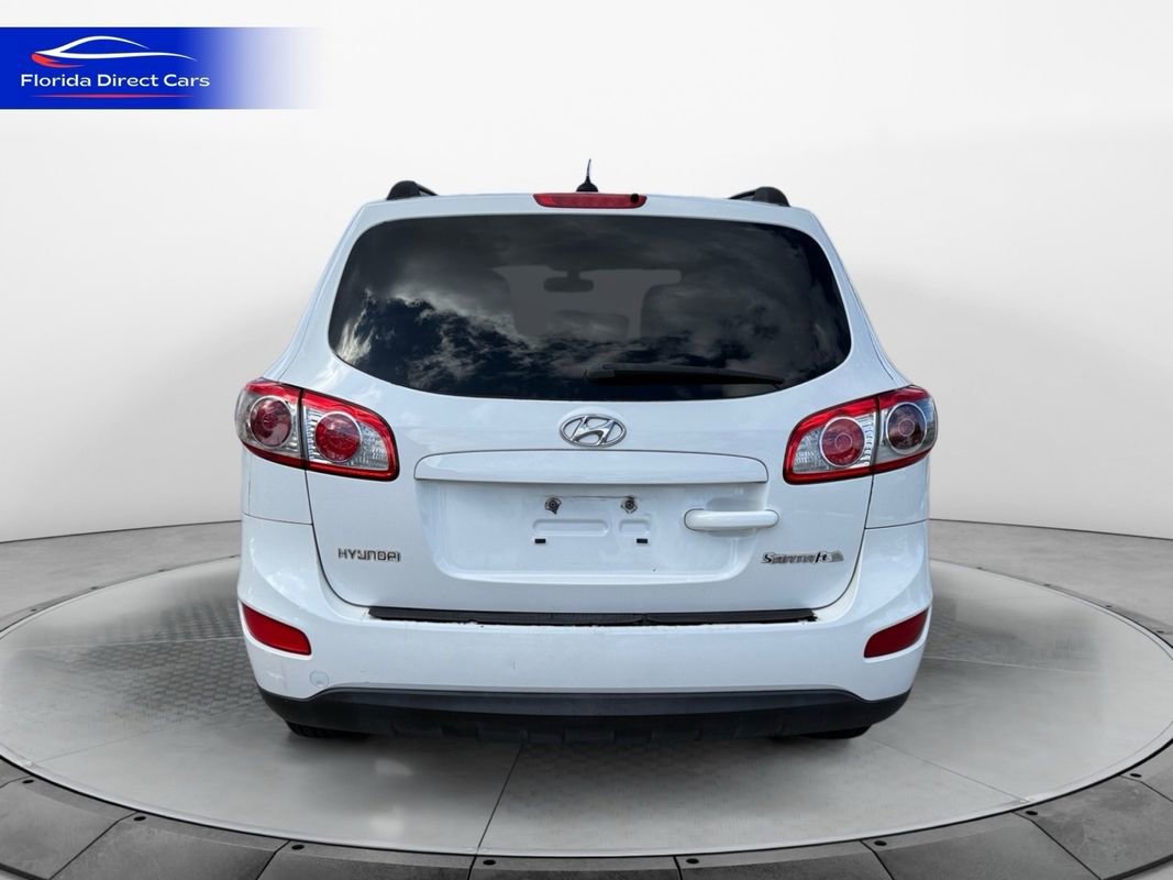 Used 2011 Hyundai Santa Fe GLS image 4