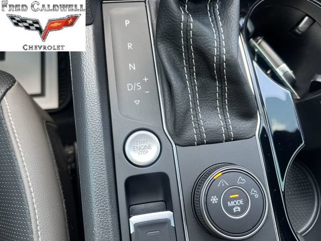 Used 2023 Volkswagen Atlas Cross Sport SEL Premium R-Line AWD/4WD image 22