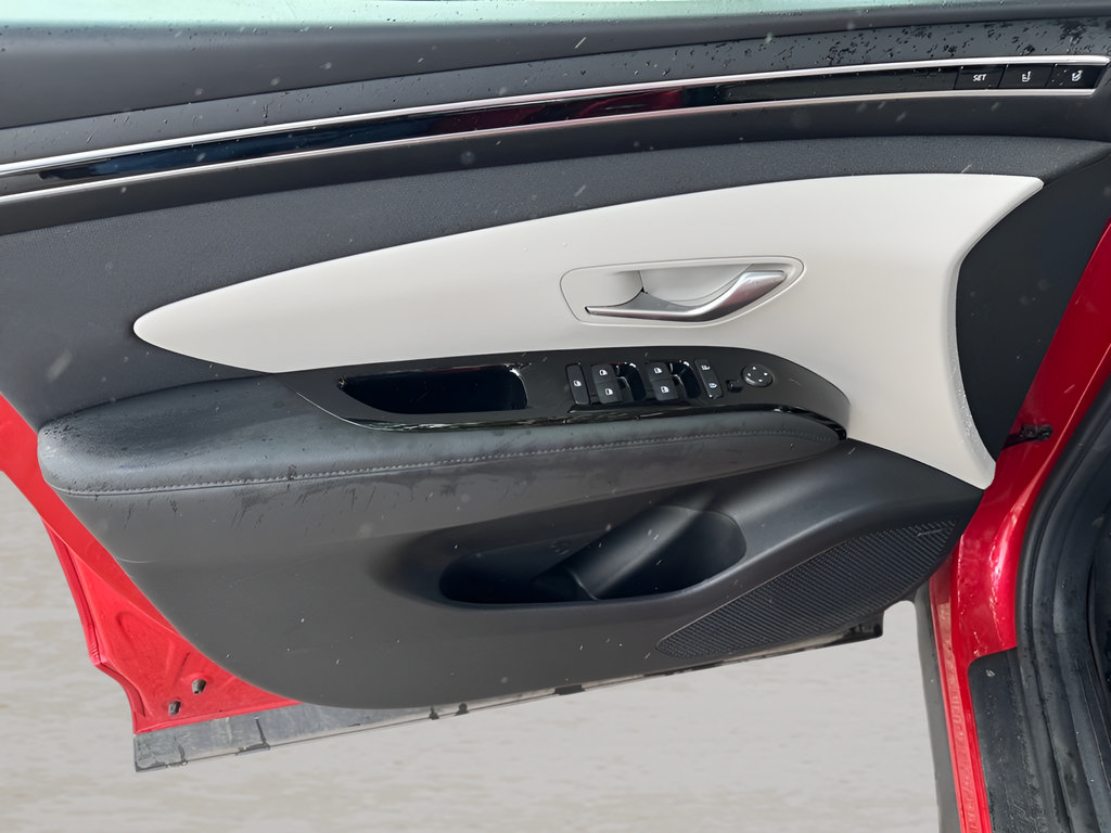 Certified 2023 Hyundai Tucson Limited AWD/4WD image 17