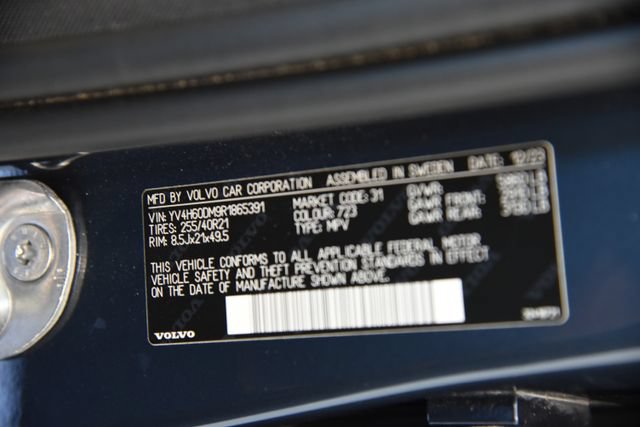 Used 2024 Volvo XC60 T8 Ultimate w/ Protection Package Premier AWD/4WD image 34