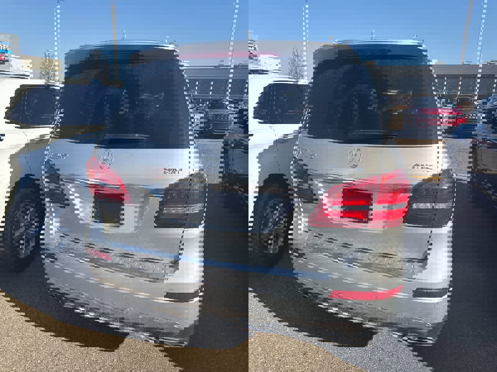 Used 2017 Mercedes-Benz GLS 450 4MATIC image 9