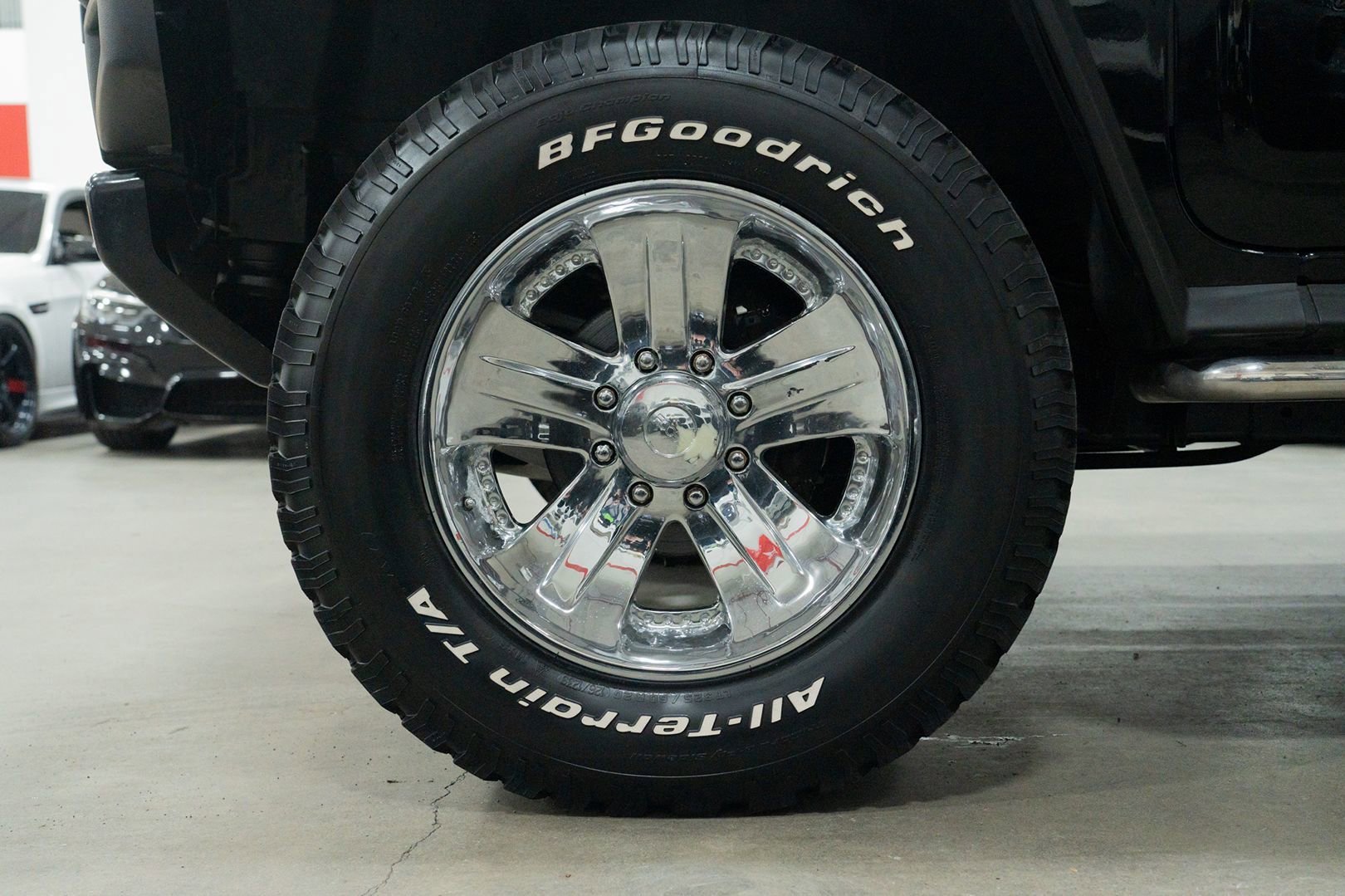 Used 2003 HUMMER H2 w/ Preferred Equipment Group image 15