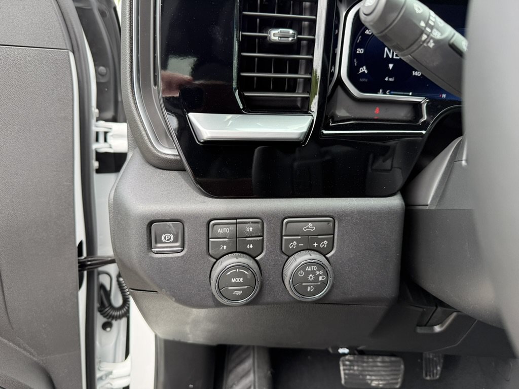 New 2026 Chevrolet Silverado 1500 RST AWD/4WD image 15