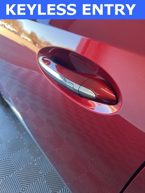 Used 2024 Buick Envision Preferred video 2