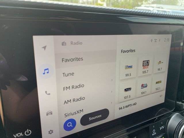 Used 2023 Toyota Highlander XSE image 24