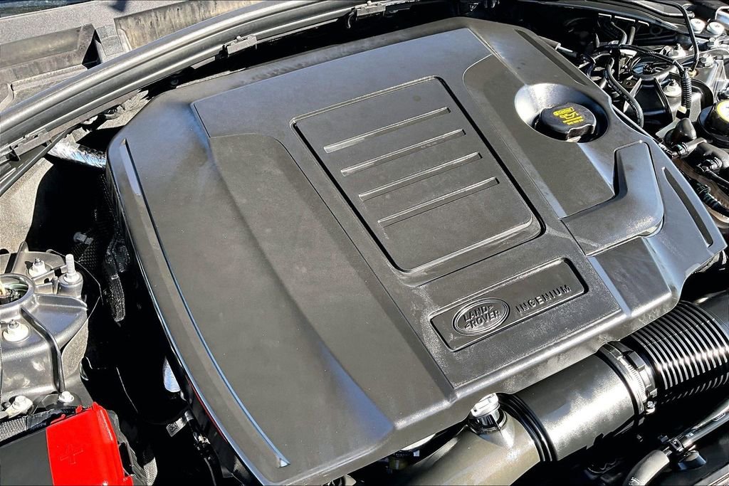 Certified 2024 Land Rover Range Rover Velar Dynamic SE image 29