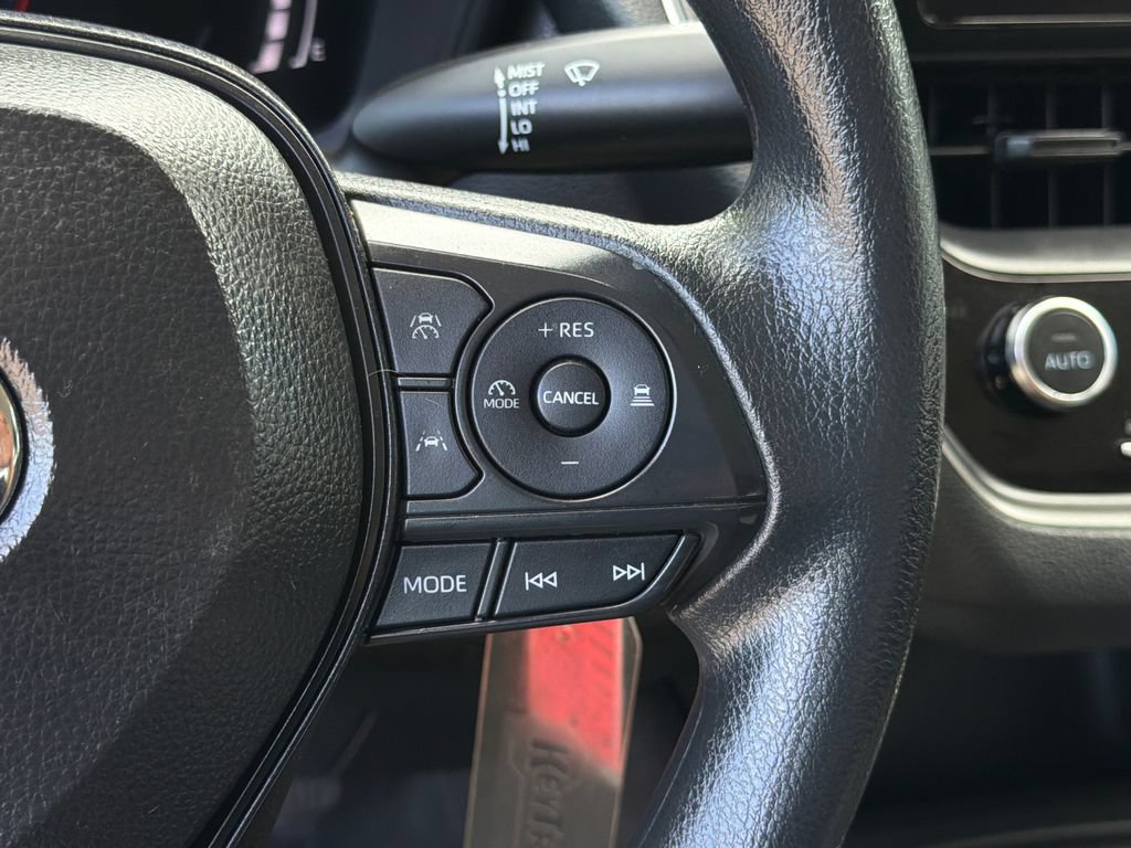 Used 2026 Toyota Corolla LE FWD image 24