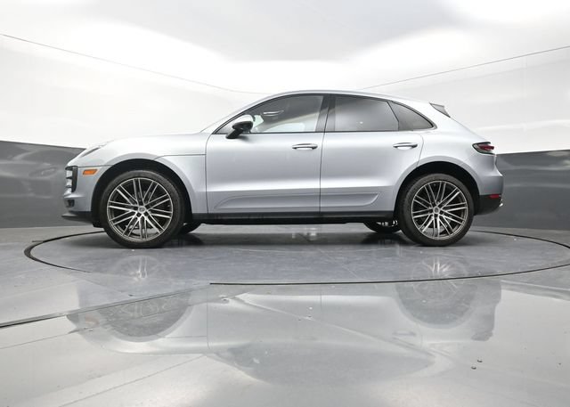Used 2019 Porsche Macan AWD/4WD image 34