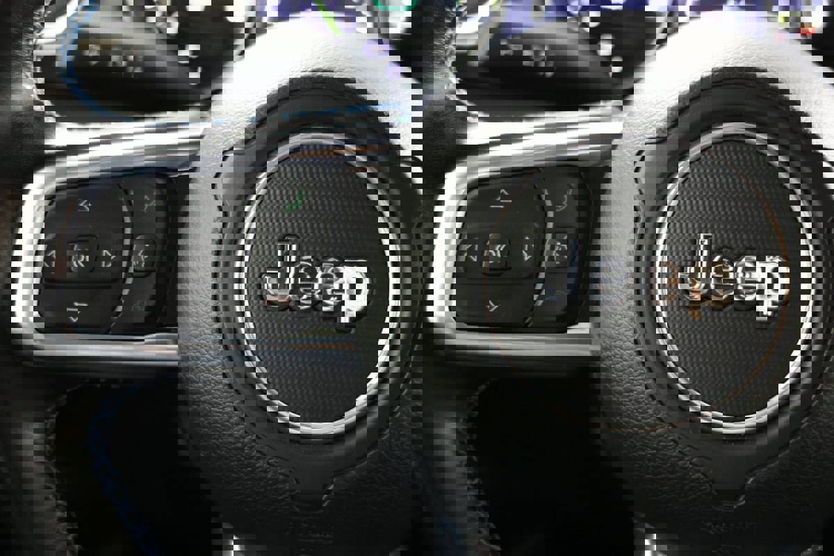 Used 2022 Jeep Wrangler Unlimited Rubicon 4xe w/ Safety Group image 25