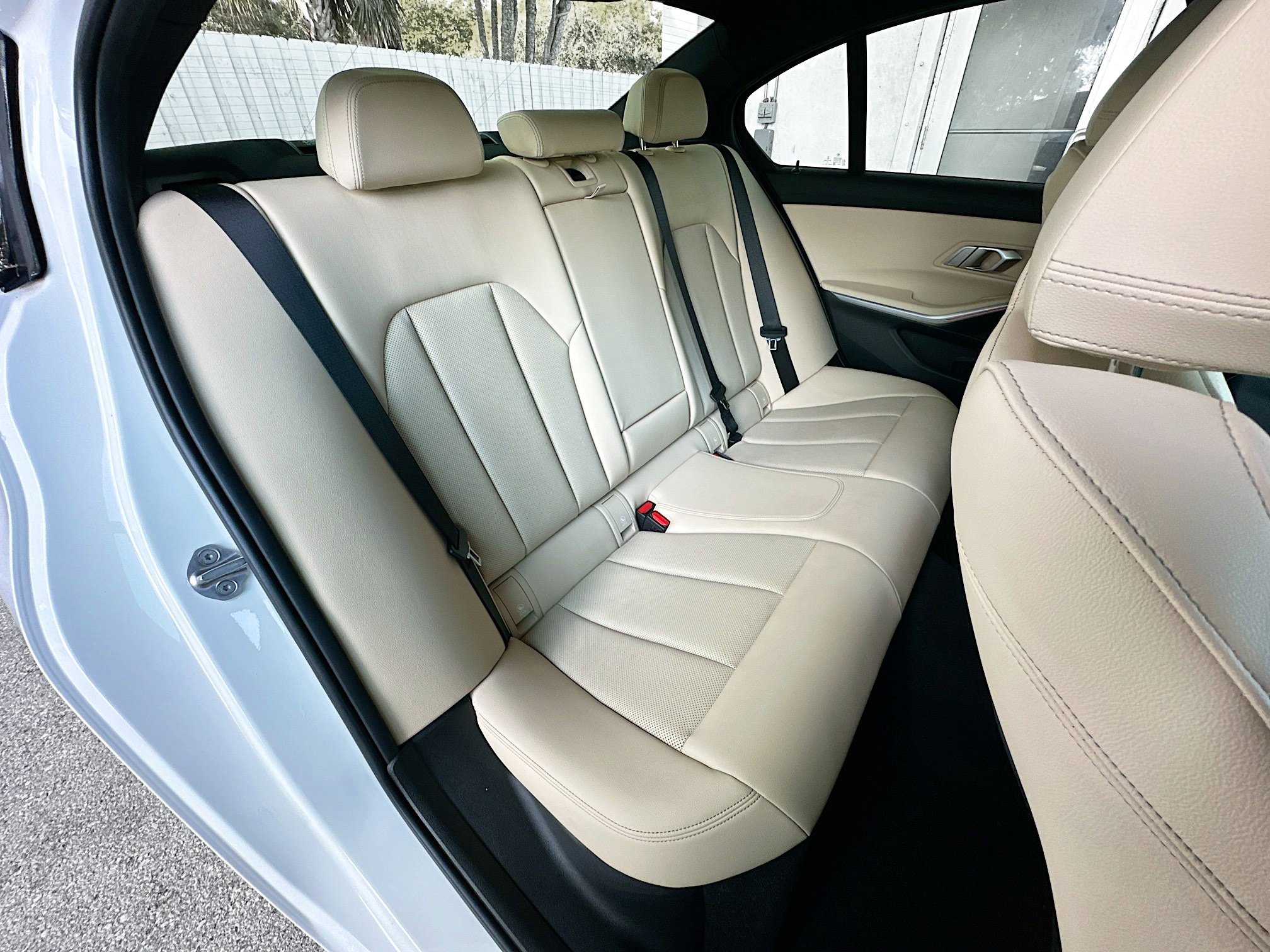 Certified 2023 BMW 330i Sedan image 27