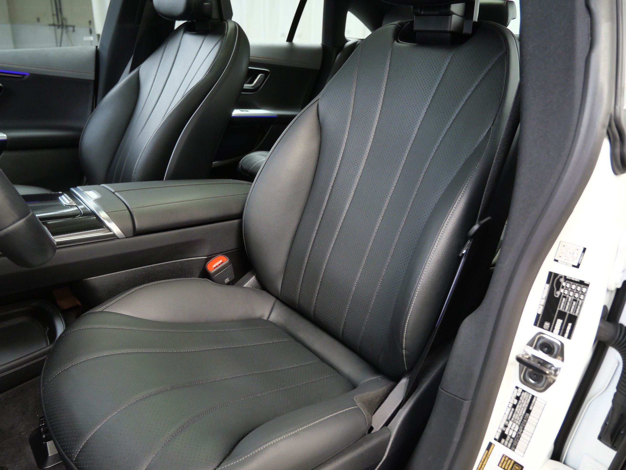 Certified 2023 Mercedes-Benz EQE 350+ 4MATIC Sedan image 3