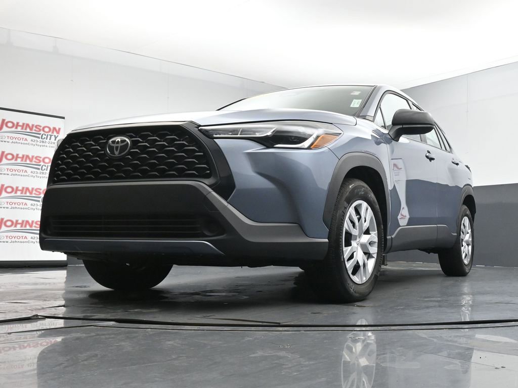Used 2023 Toyota Corolla Cross L image 34