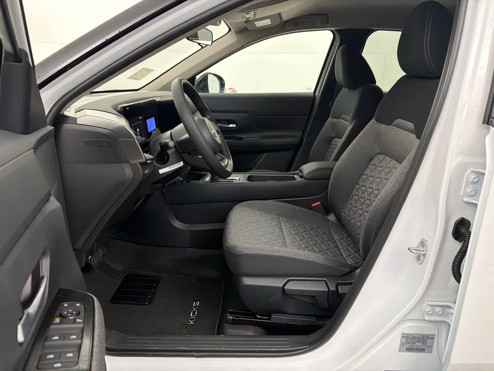 New 2026 Nissan Kicks SV image 14