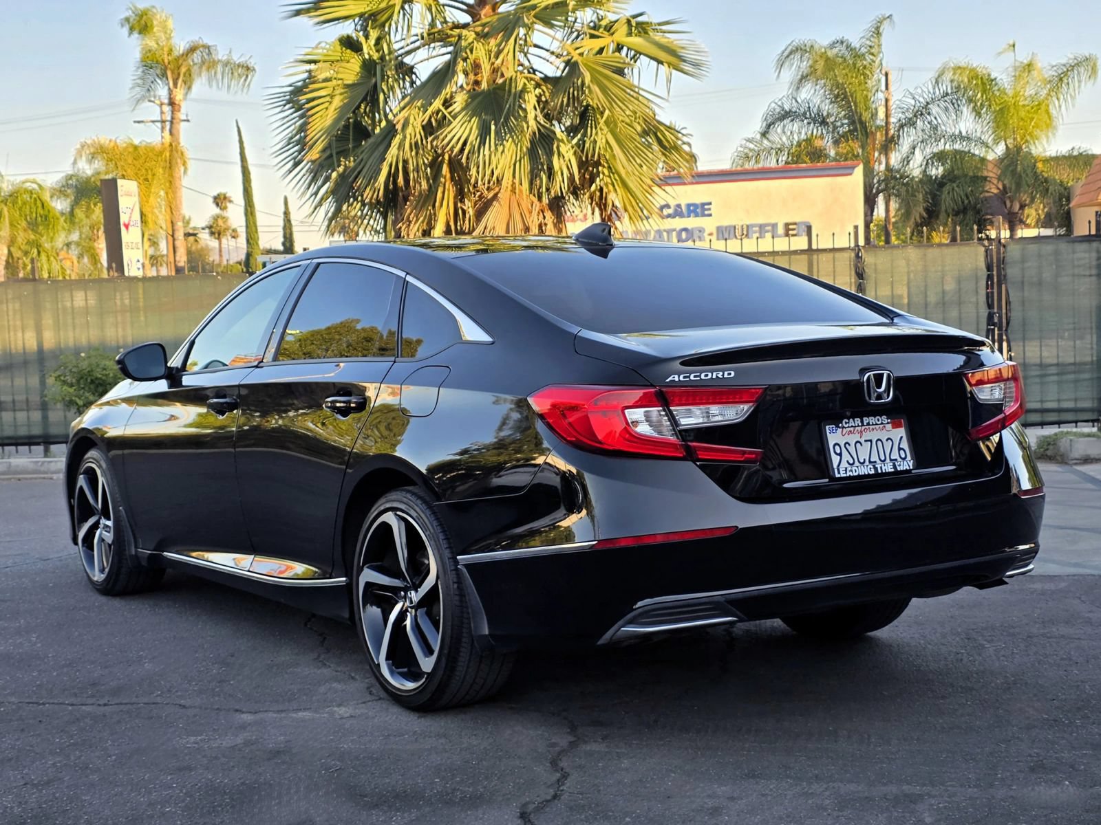 Used 2018 Honda Accord EX-L image 4