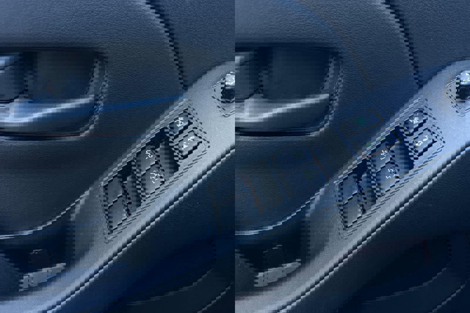 New 2026 Nissan Frontier SV w/ SV Convenience Package image 13