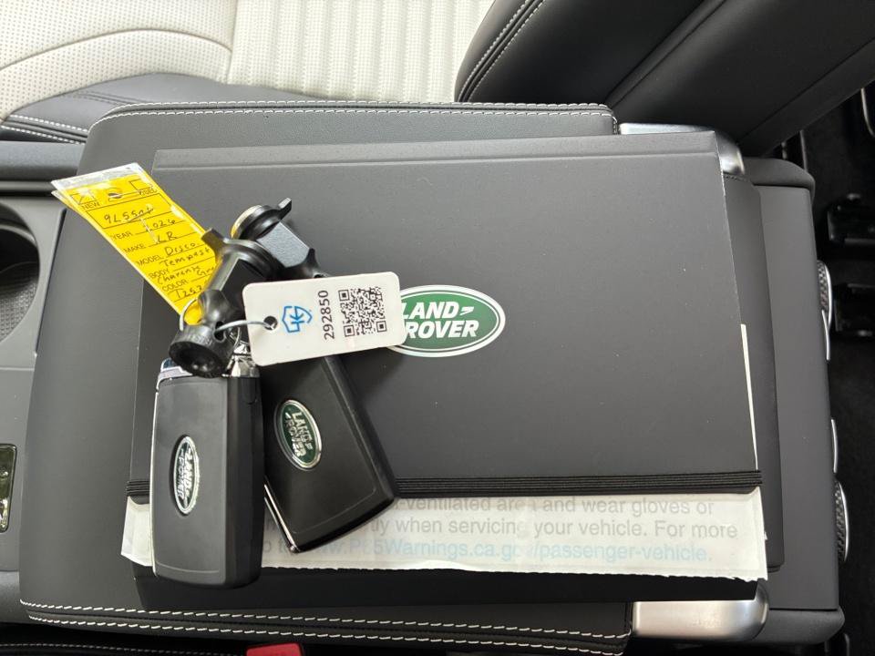 New 2026 Land Rover Discovery Limited Edition AWD/4WD image 34