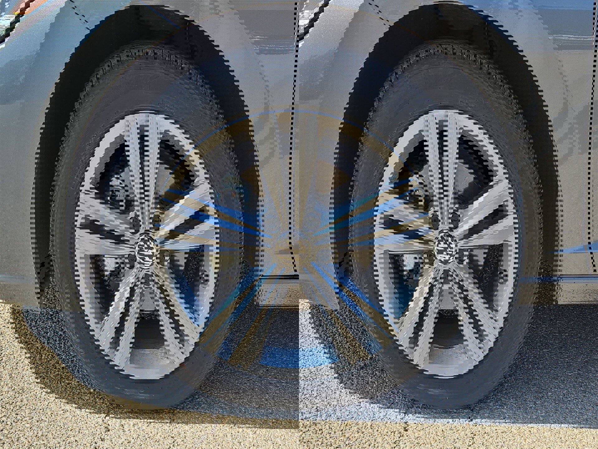 Used 2024 Volkswagen Jetta SE image 11