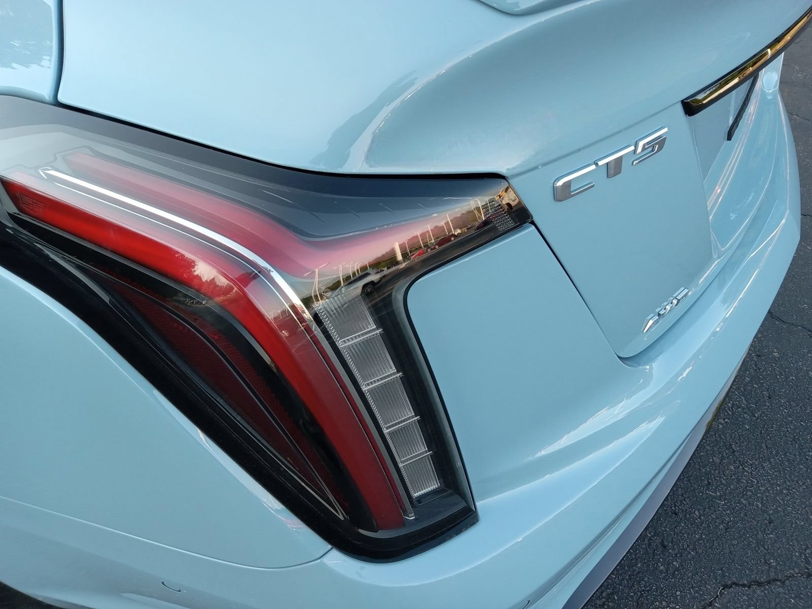 Used 2025 Cadillac CT5 V AWD/4WD image 8