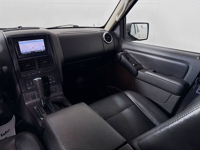 Used 2009 Ford Explorer Sport Trac Adrenalin image 25