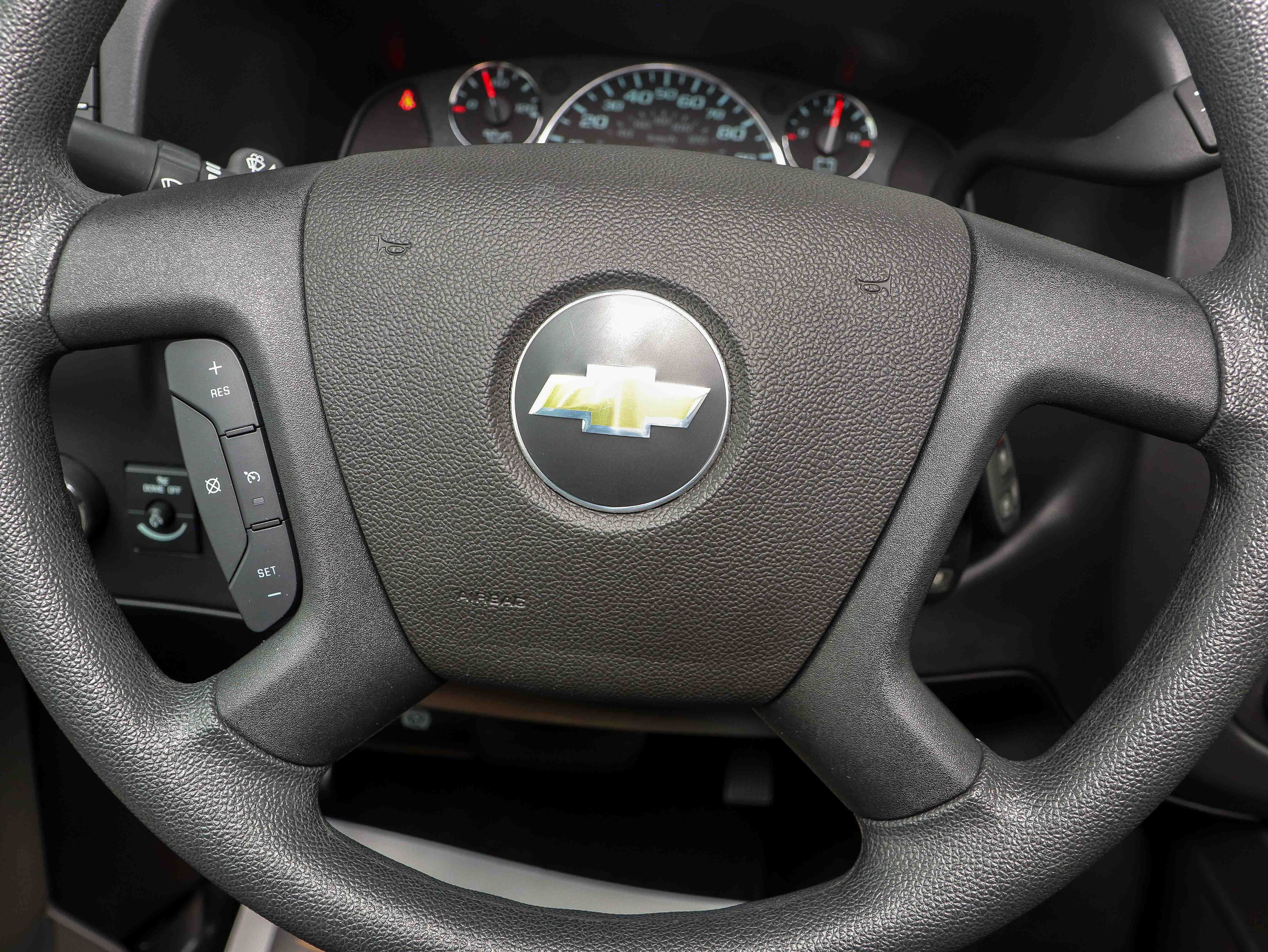 Used 2025 Chevrolet Express 3500 LS RWD image 19