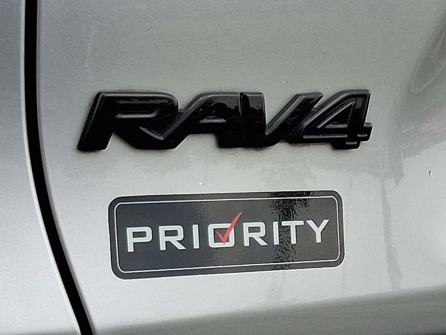 Used 2022 Toyota RAV4 XSE w/ XSE Grade Weather Package AWD/4WD image 31