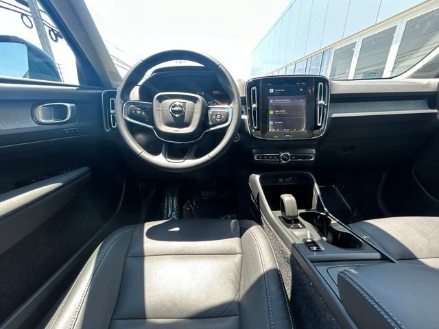 Certified 2025 Volvo XC40 B5 Core AWD/4WD image 19