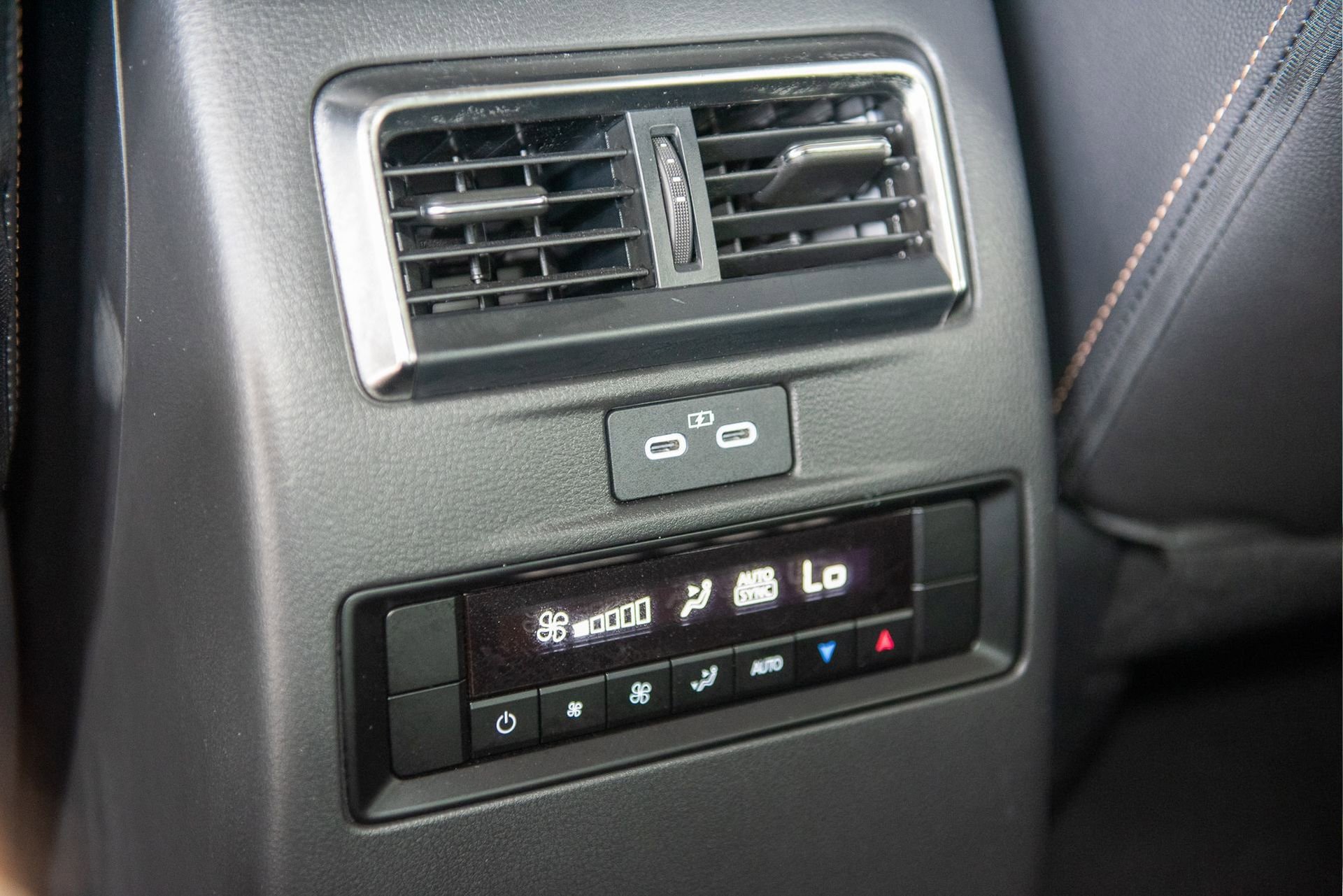 Used 2025 MAZDA CX-90 3.3 Turbo w/ Preferred Package image 18