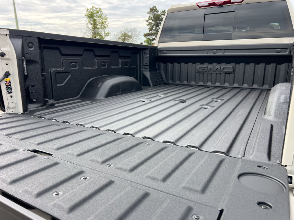 New 2026 GMC Sierra 2500 AT4 w/ AT4 Premium Plus Package AWD/4WD image 11