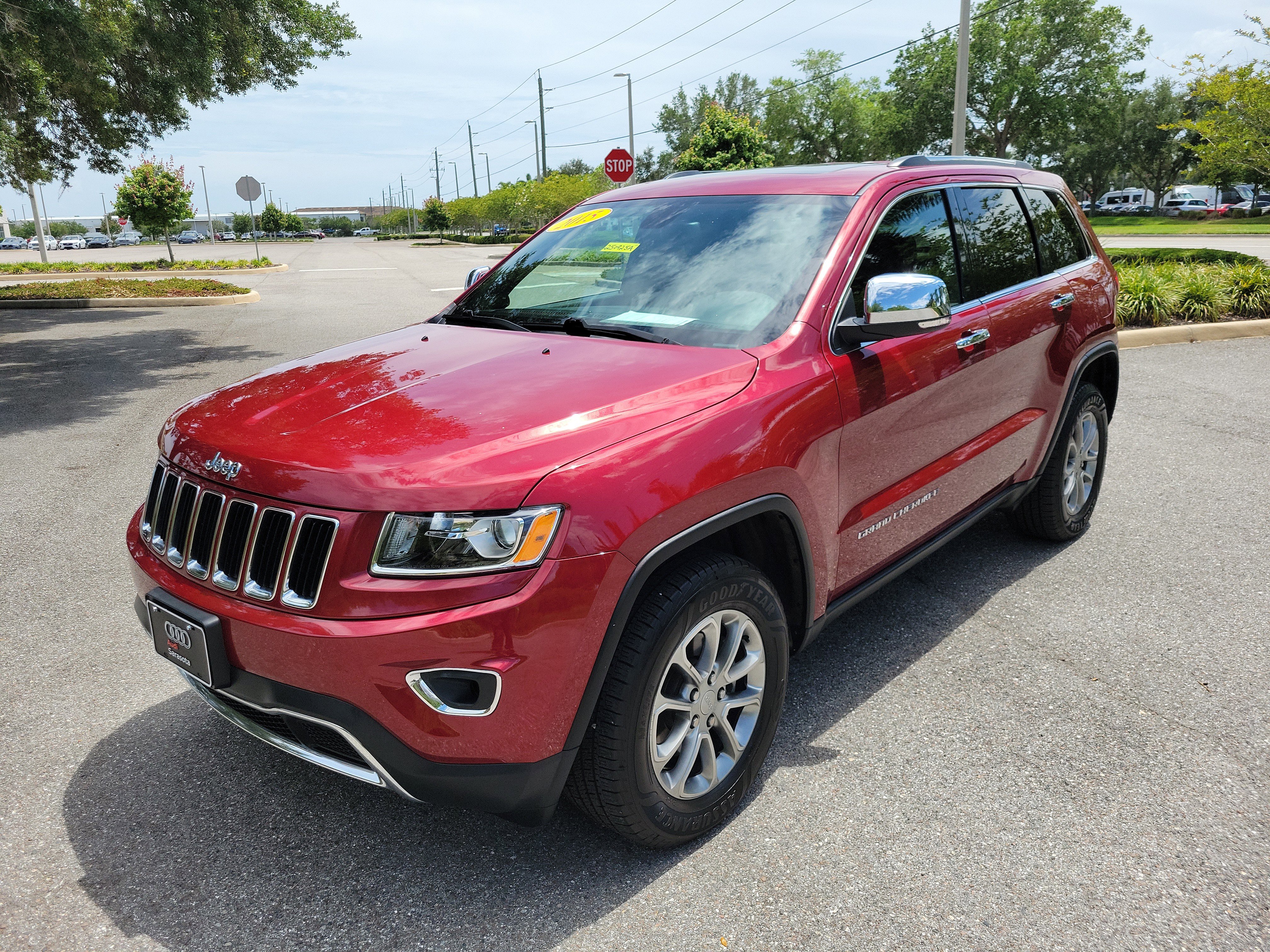 Used 2015 Jeep Grand Cherokee Limited AWD/4WD image 8