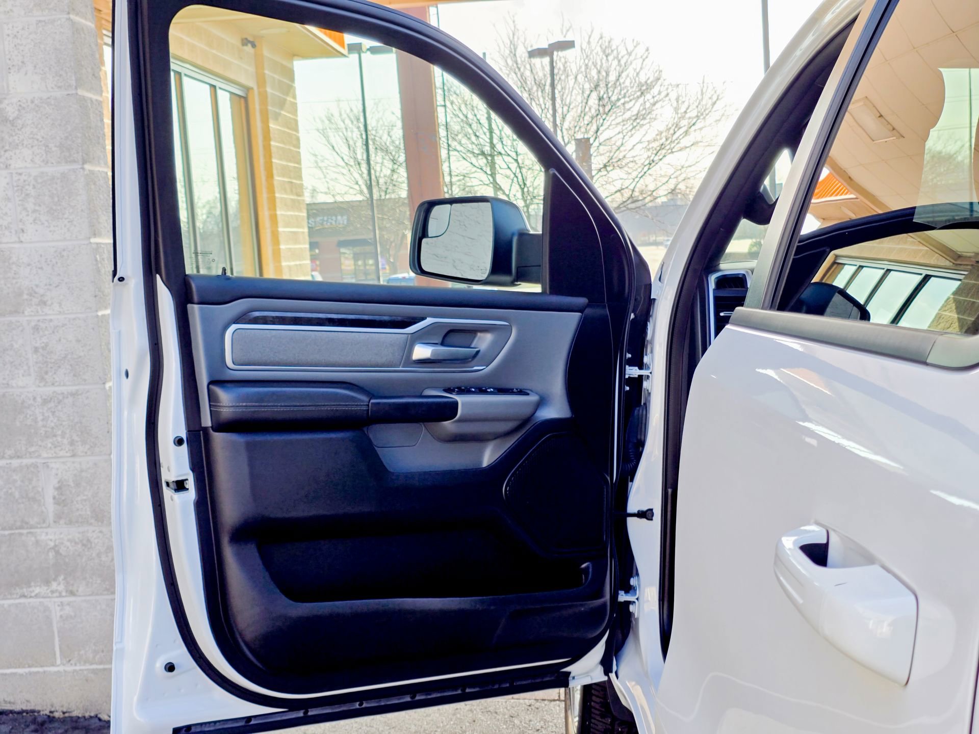 Used 2022 RAM 1500 Big Horn image 23