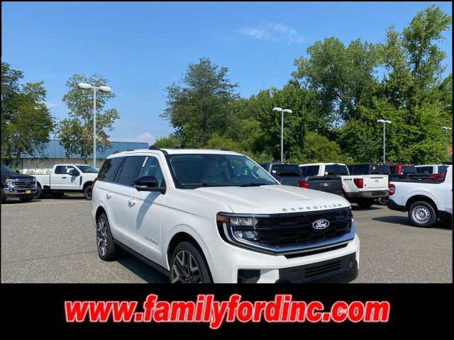 New 2027 Ford Expedition Platinum w/ Platinum Ultimate Package AWD/4WD image 1